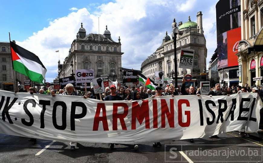 Hiljade ljudi marširalo u Londonu za Palestinu